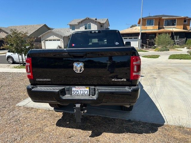 Used 2024 RAM 2500 Big Horn w/ Towing Technology Group AWD/4WD image 9