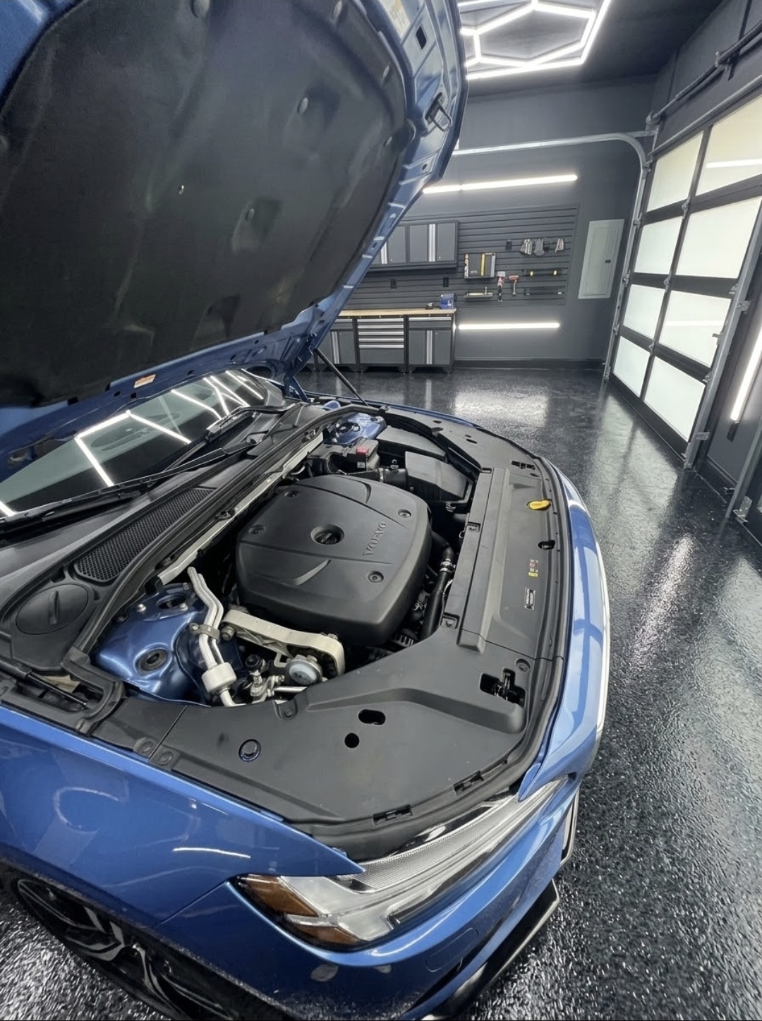 Used 2019 Volvo V90 T5 R-Design w/ Advanced Package FWD image 12