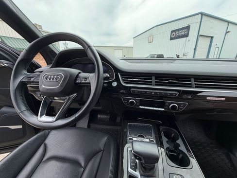 Used 2019 Audi Q7 3.0T Prestige image 13