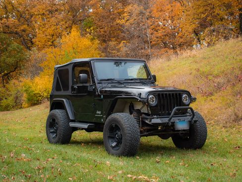 Used 2004 Jeep Wrangler SE w/ Ecco Tire & Wheel Group image 1