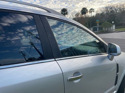 Used 2014 Chevrolet Captiva Sport LT w/ Convenience Package image 6