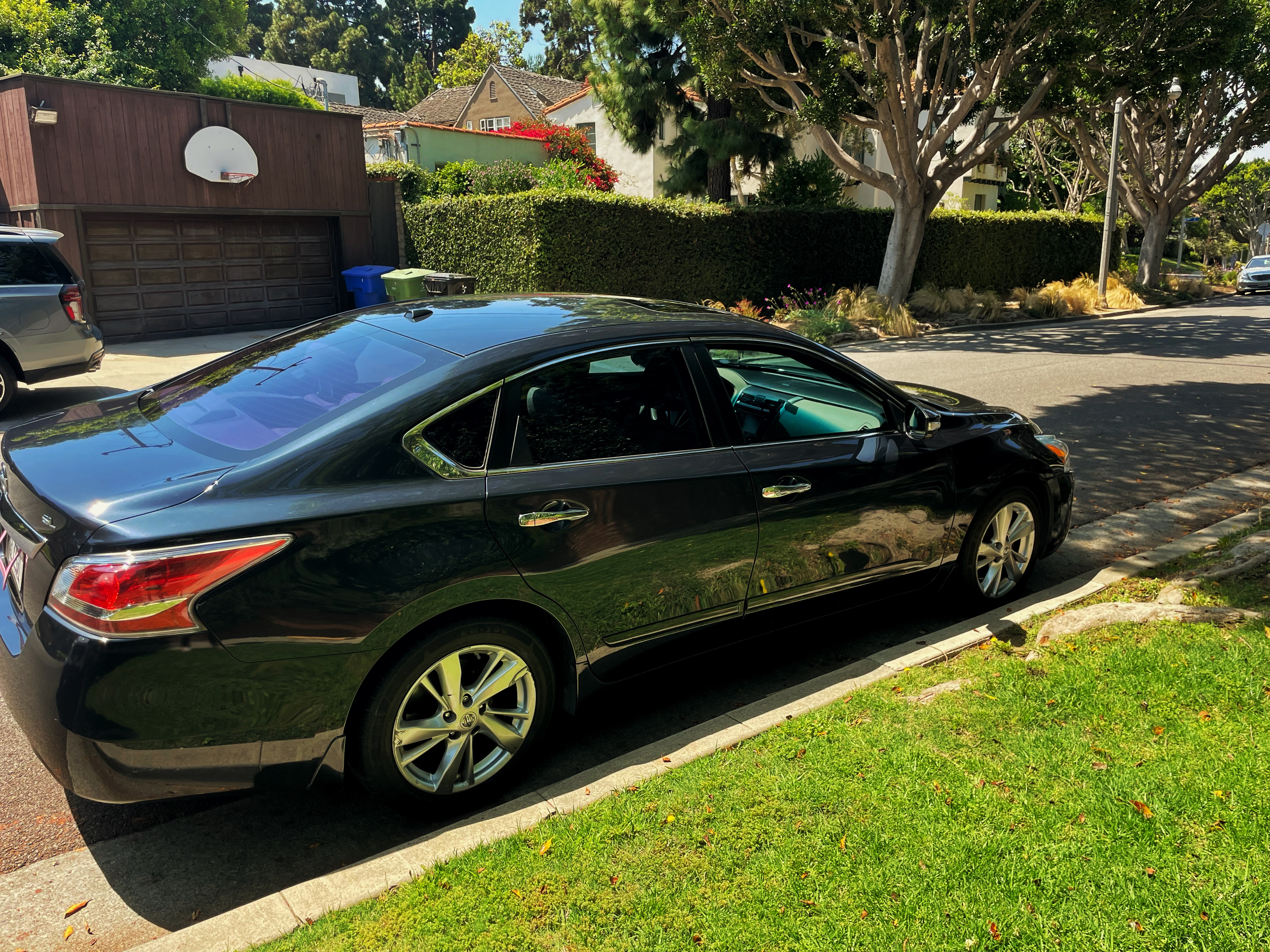 Used 2015 Nissan Altima 2.5 SL w/ Technology Package FWD image 6