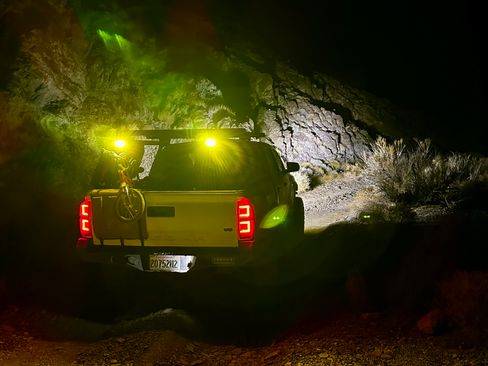 Used 2017 Toyota Tacoma TRD Off-Road AWD/4WD image 21