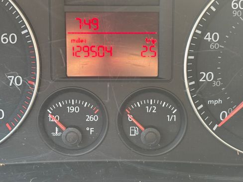 Used 2008 Volkswagen Jetta S image 2