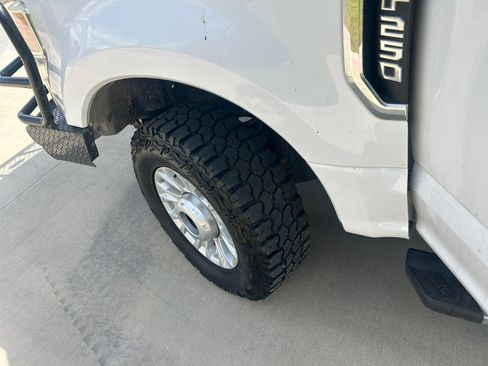 Used 2020 Ford F250 XLT image 8