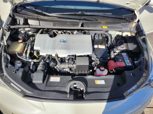 Used 2016 Toyota Prius Two image 14