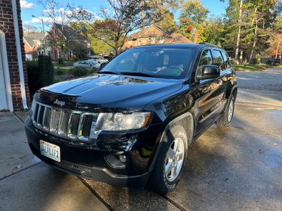 Used 2011 Jeep Grand Cherokee Laredo w/ Security & Convenience Group