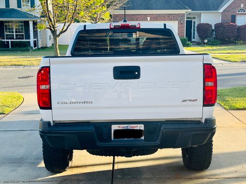 Used 2021 Chevrolet Colorado ZR2 image 9