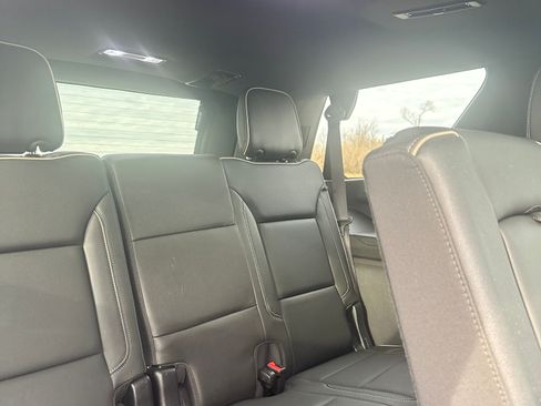 Used 2021 GMC Yukon SLT w/ SLT Luxury Plus Package image 13