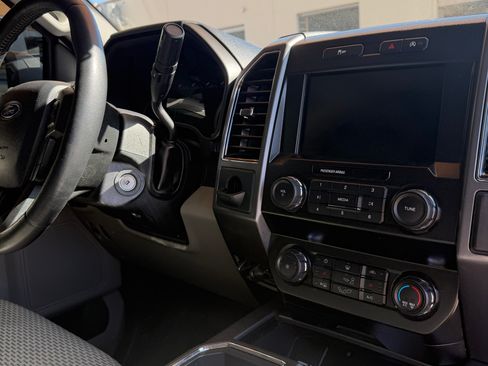 Used 2019 Ford F150 XLT w/ Equipment Group 302A Luxury image 8