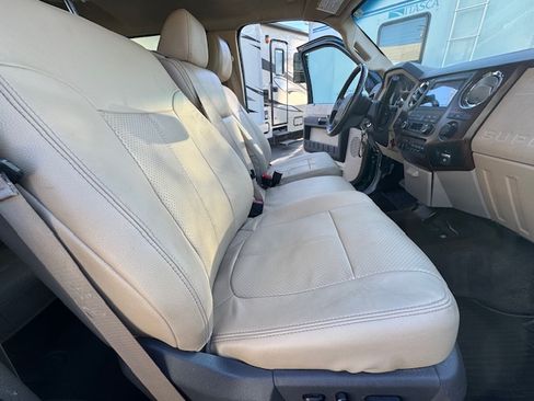 Used 2011 Ford F250 Lariat w/ Lariat Ultimate Pkg image 13