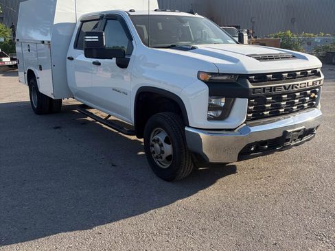 Used 2021 Chevrolet Silverado 3500 W/T w/ WT Convenience Package AWD/4WD image 2