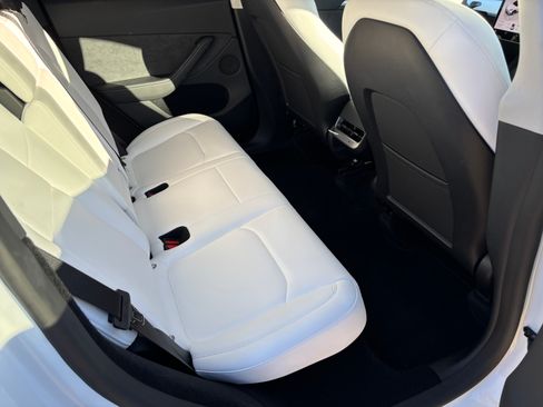Used 2023 Tesla Model Y Long Range image 15