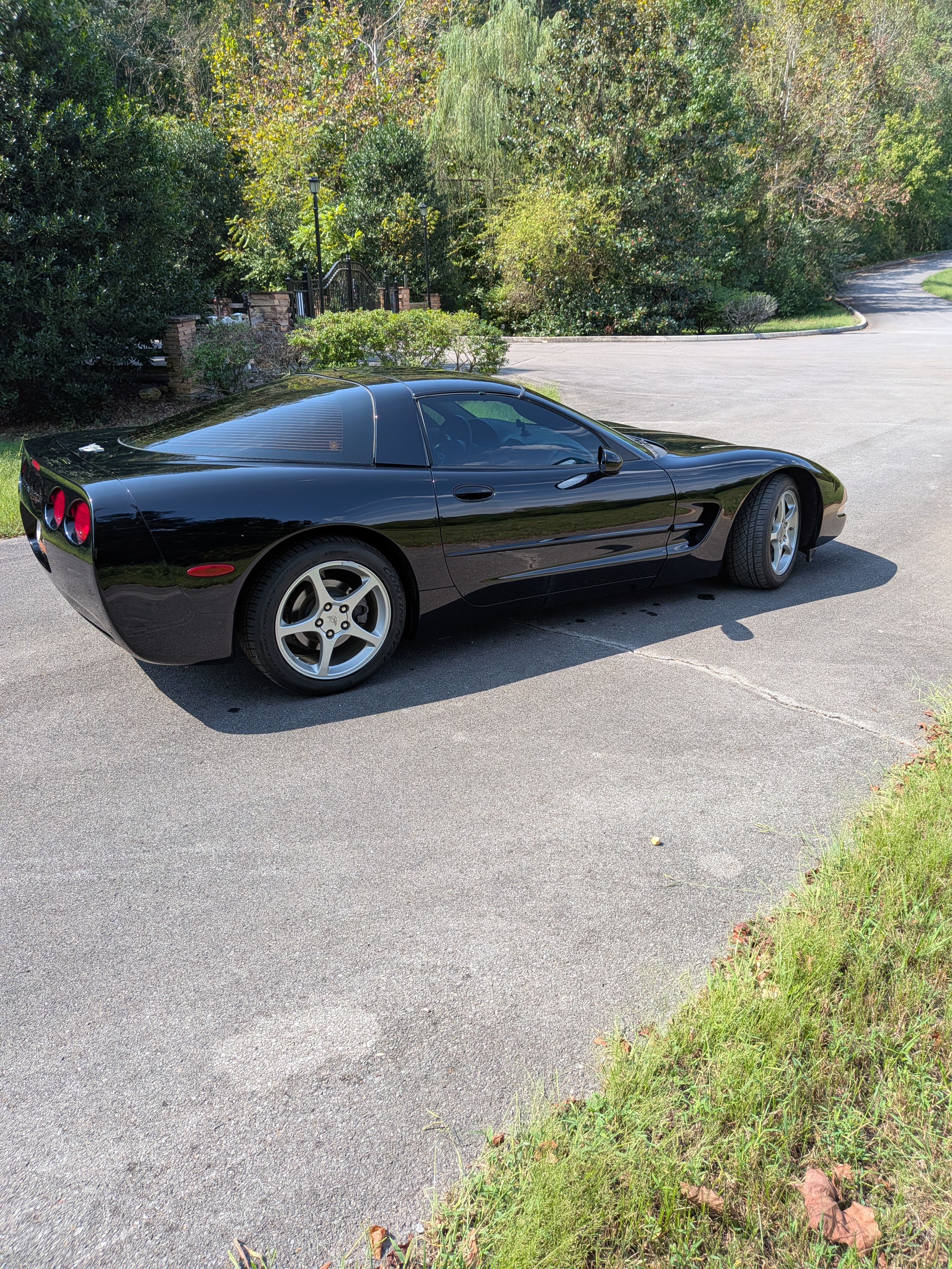 Used 2003 Chevrolet Corvette Coupe RWD image 14