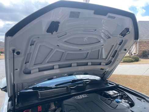 Used 2017 Audi Q7 3.0T Premium Plus w/ Premium Plus Package image 12