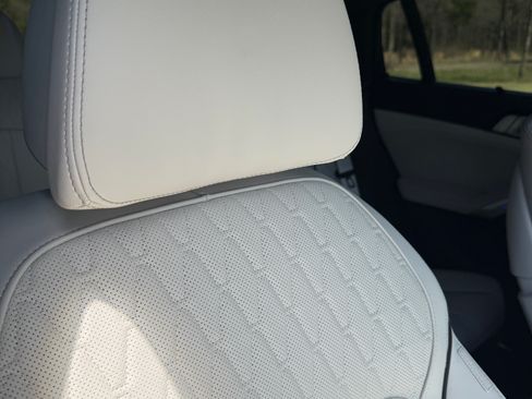 Used 2026 BMW X6 M60i image 12