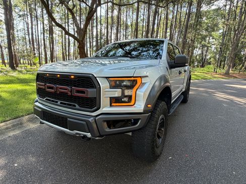 Used 2017 Ford F150 Raptor AWD/4WD image 8