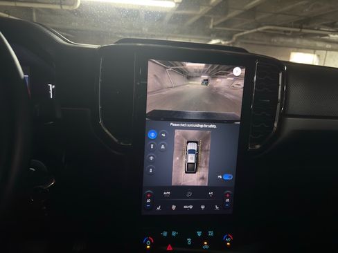 Used 2024 Ford Ranger XLT w/ Technology Package image 9