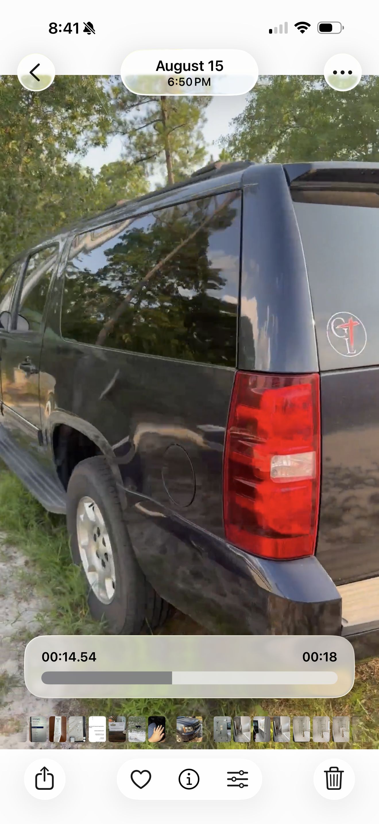 Used 2013 Chevrolet Suburban LT RWD image 14