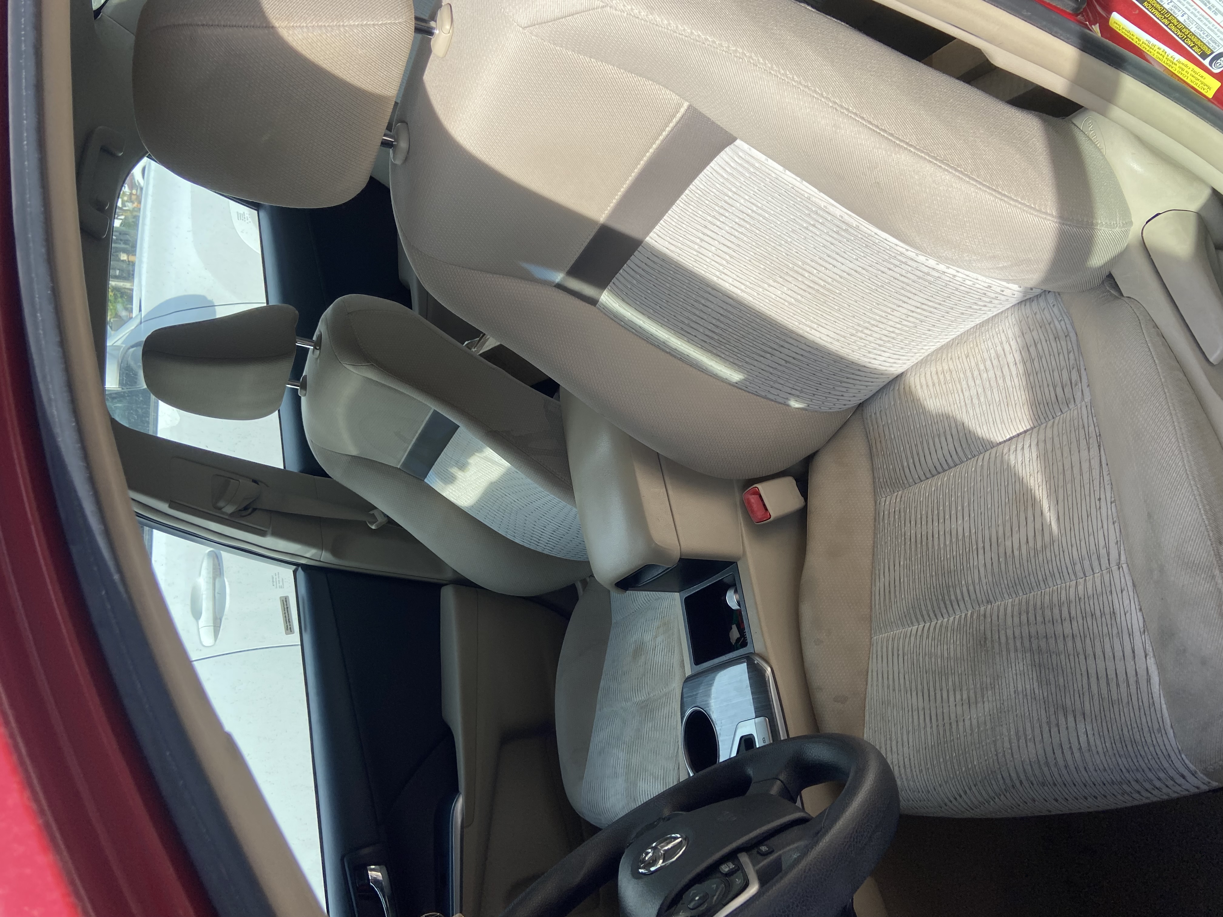 Used 2014 Toyota Camry LE FWD image 8