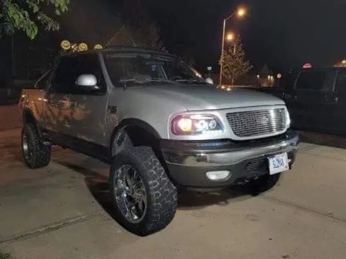 Used 2003 Ford F150 XLT image 11