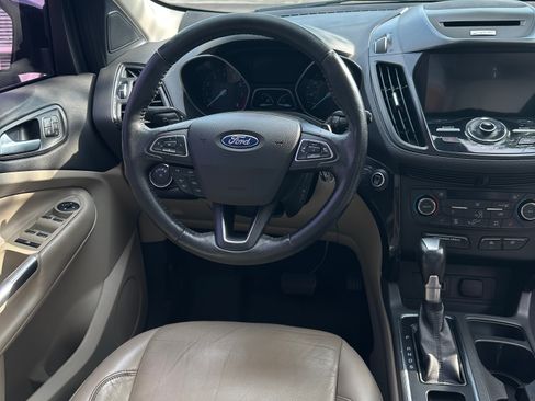 Used 2017 Ford Escape Titanium image 15