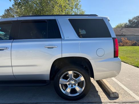 Used 2016 Chevrolet Tahoe LS w/ Enhanced Driver Alert Package image 8