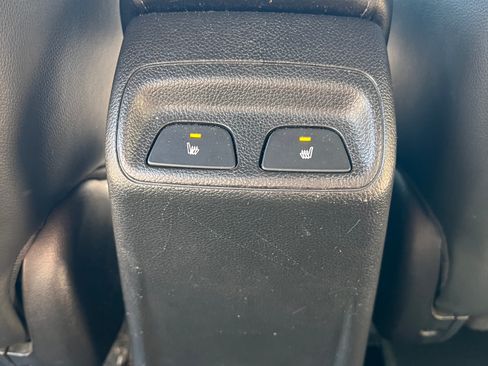 Used 2017 Chevrolet Cruze Premier image 12