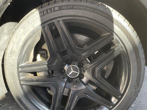 Used 2011 Mercedes-Benz ML 63 AMG 4MATIC image 30