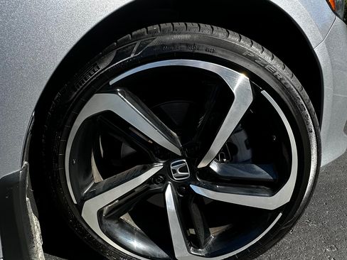 Used 2021 Honda Accord Sport image 6