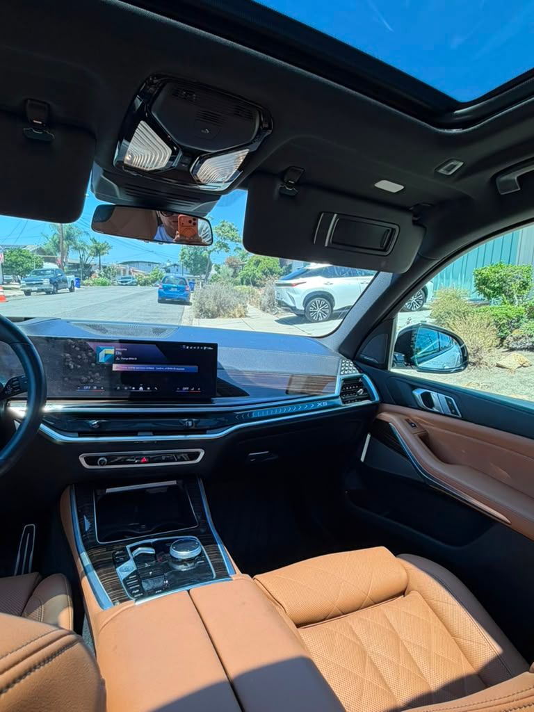 Used 2026 BMW X5 xDrive40i w/ M Sport Package AWD/4WD image 15