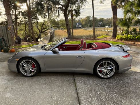 Used 2012 Porsche 911 Carrera S image 2