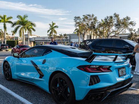 Used 2024 Chevrolet Corvette Stingray Coupe w/ 1LT image 2