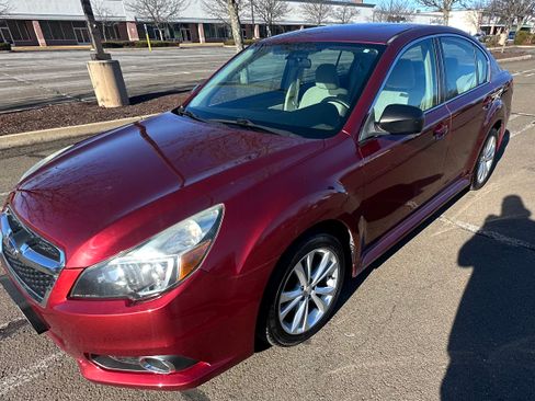 Used 2014 Subaru Legacy 2.5i AWD/4WD image 2