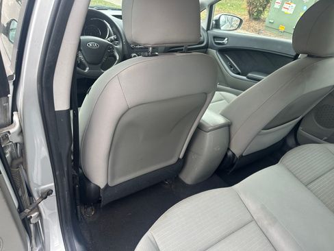 Used 2015 Kia Forte LX w/ Popular Package image 20