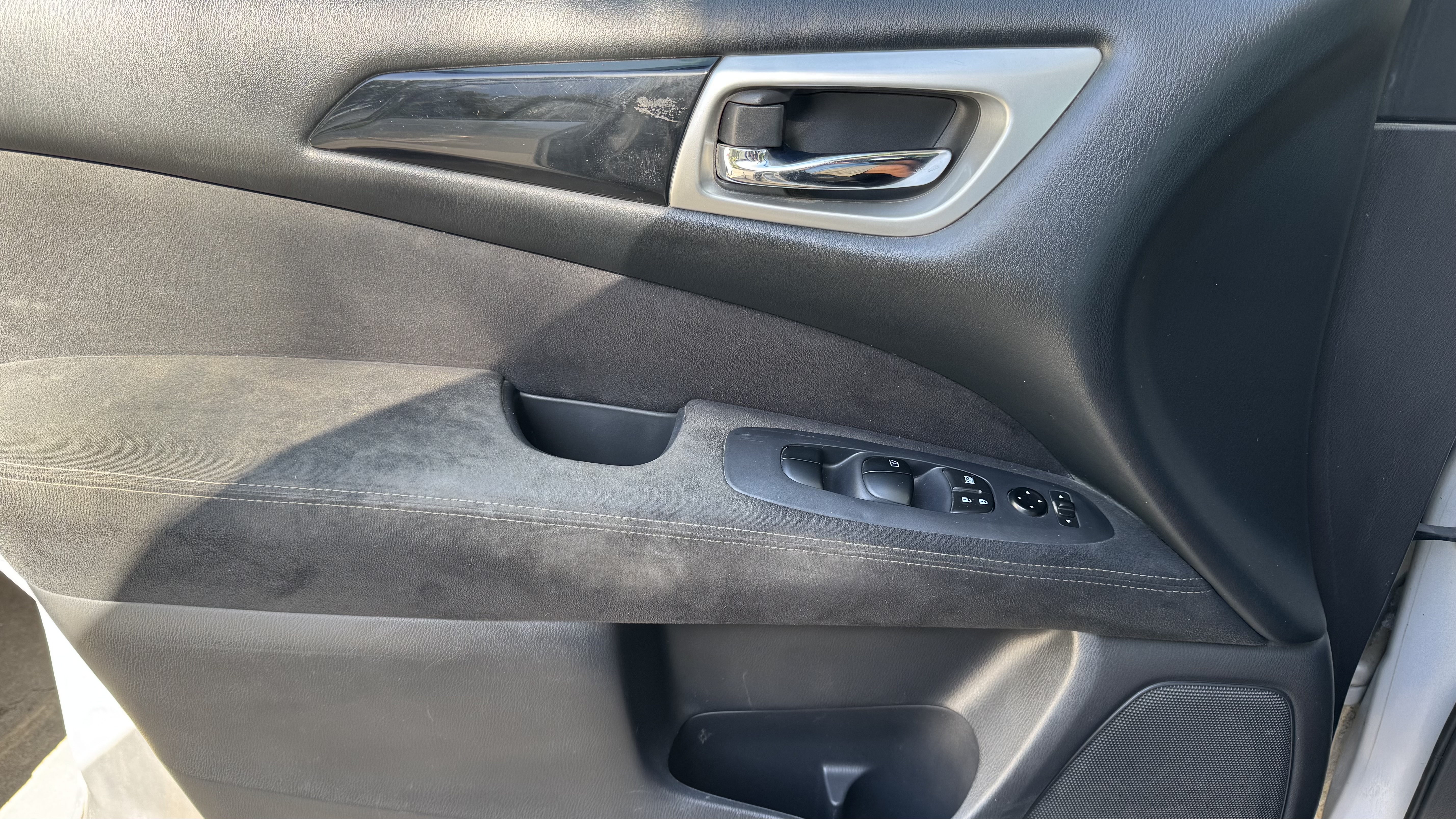 Used 2015 Nissan Pathfinder S FWD image 20