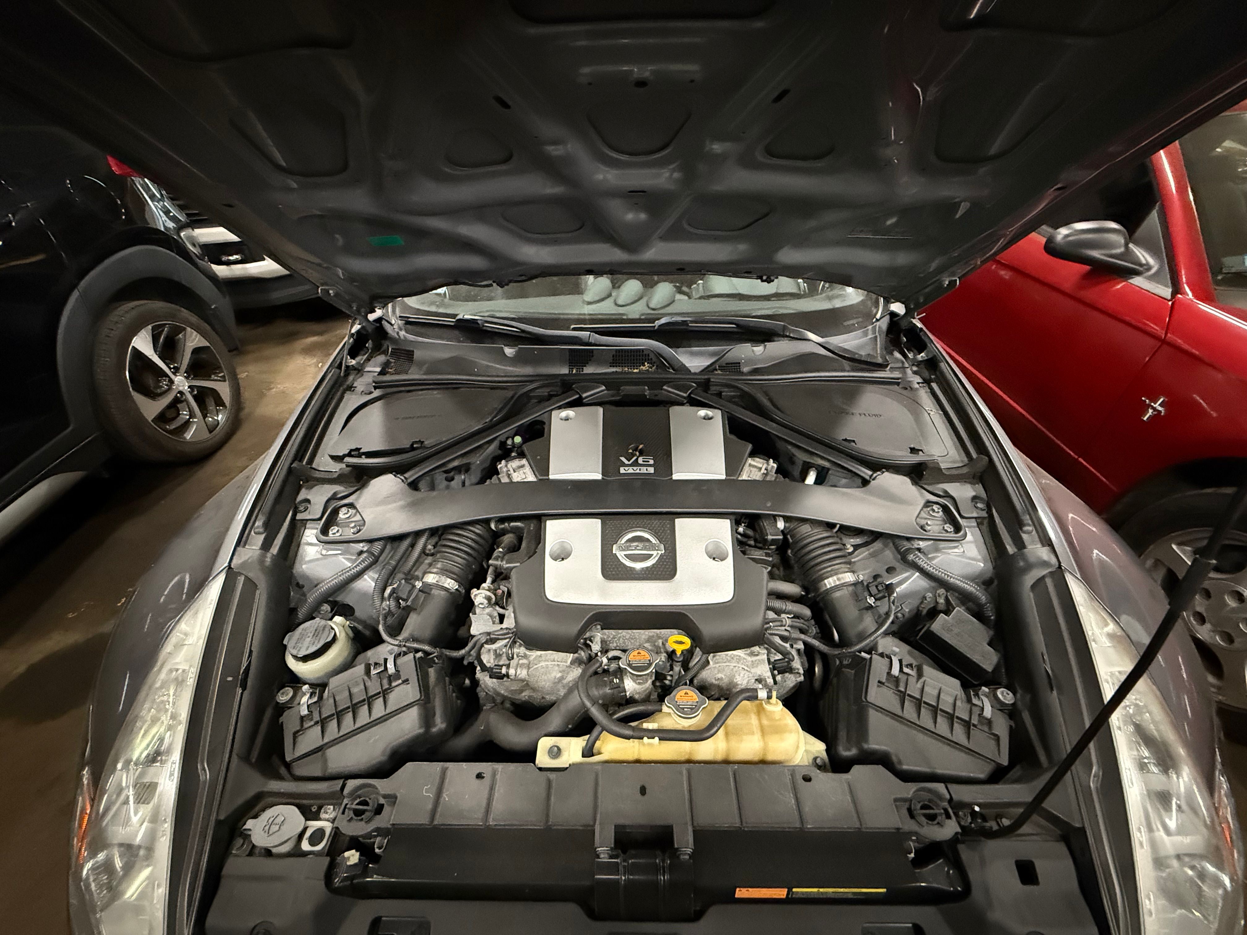 Used 2013 Nissan 370Z Touring w/ Sport Pkg RWD image 13