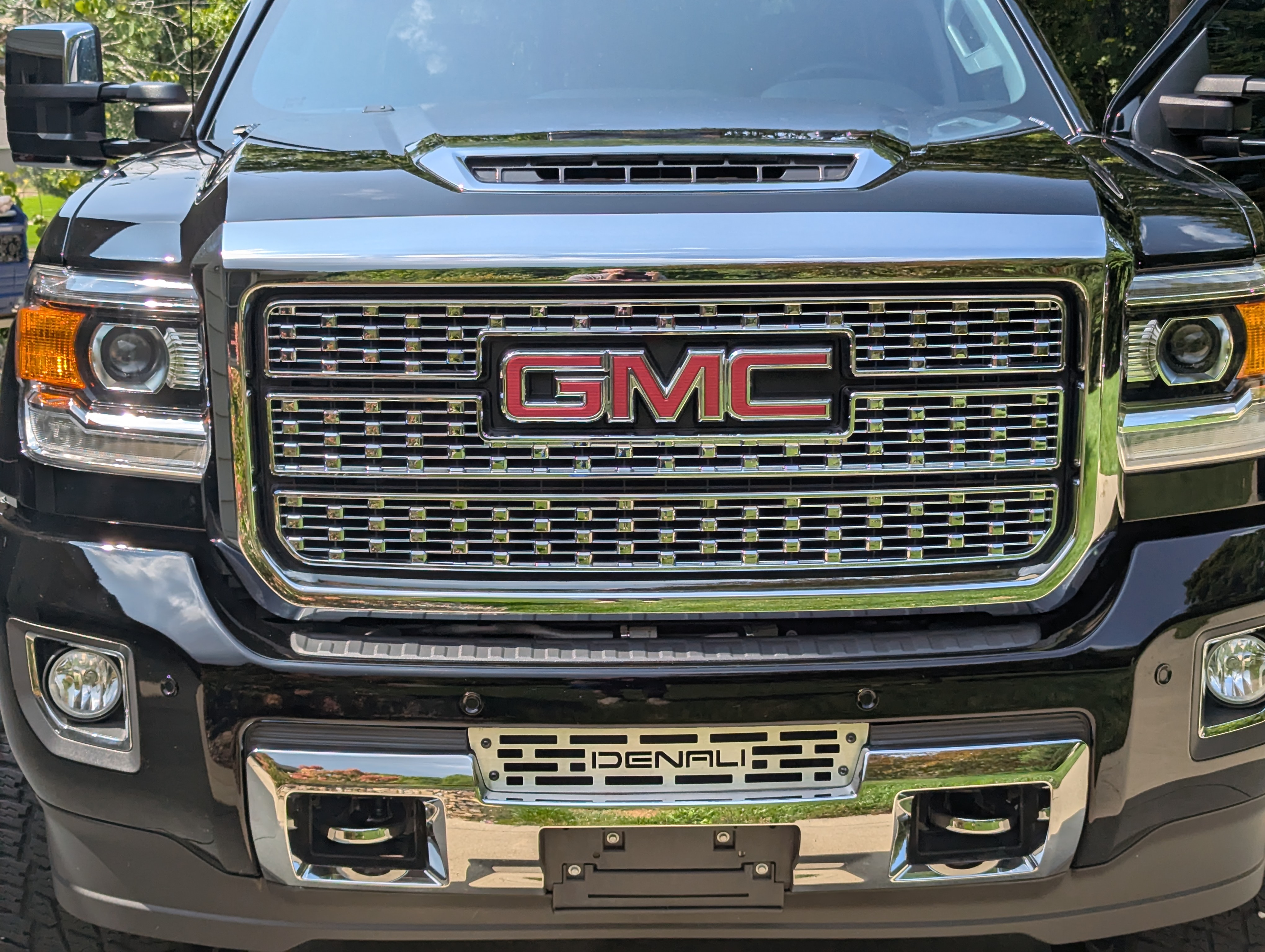 Used 2019 GMC Sierra 3500 Denali w/ Duramax Plus Package AWD/4WD image 17
