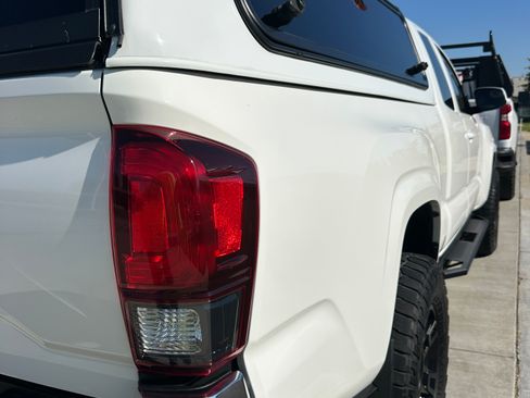 Used 2021 Toyota Tacoma SR5 RWD image 23