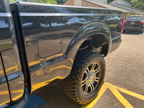 Used 2015 Ford F250 XL w/ Power Equipment Group AWD/4WD image 2