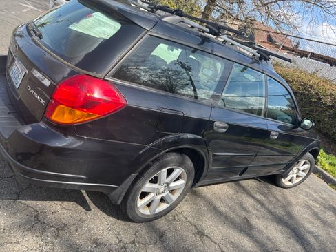 Used 2007 Subaru Outback 2.5i image 4