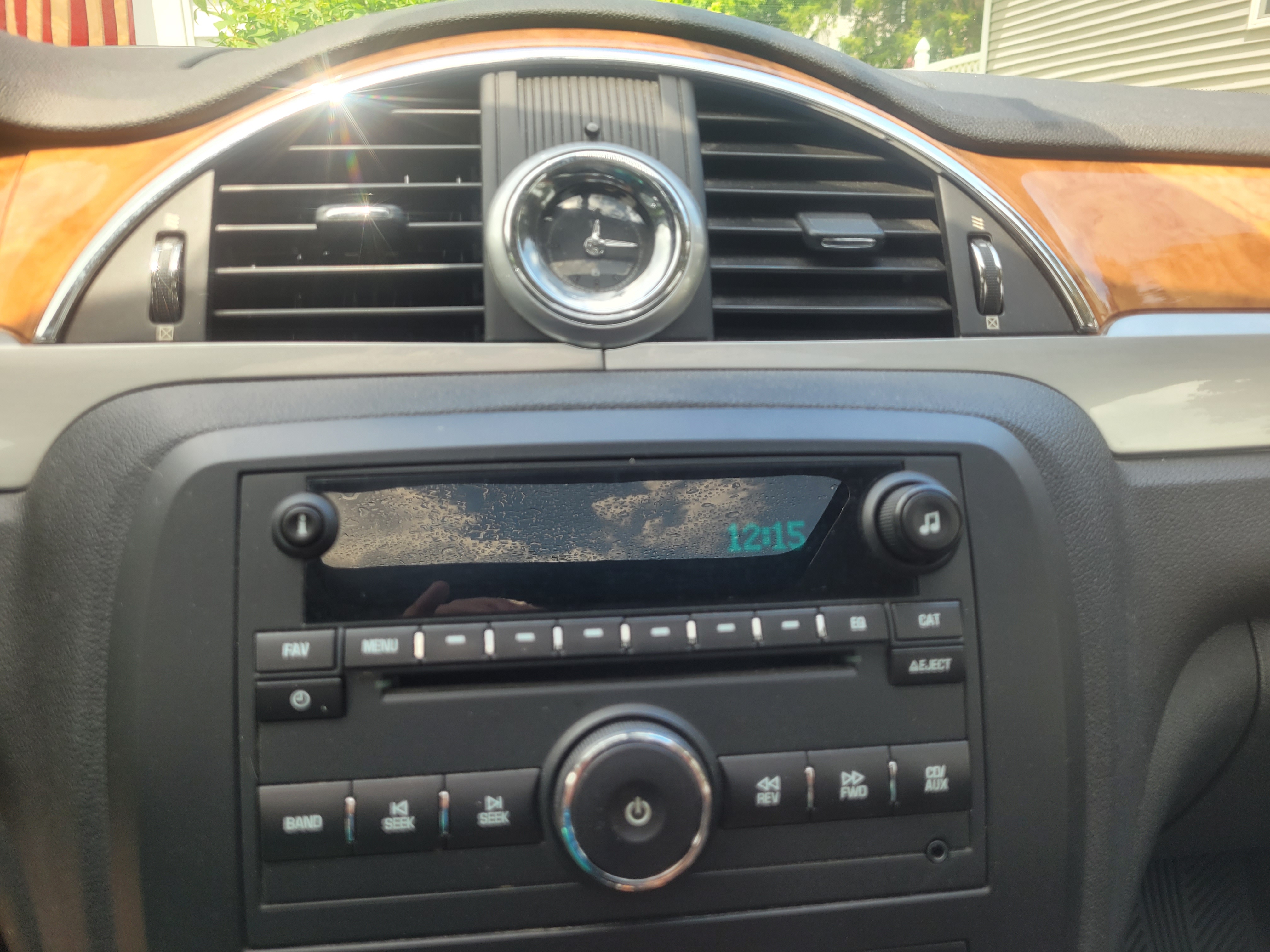 Used 2012 Buick Enclave Leather AWD/4WD image 17