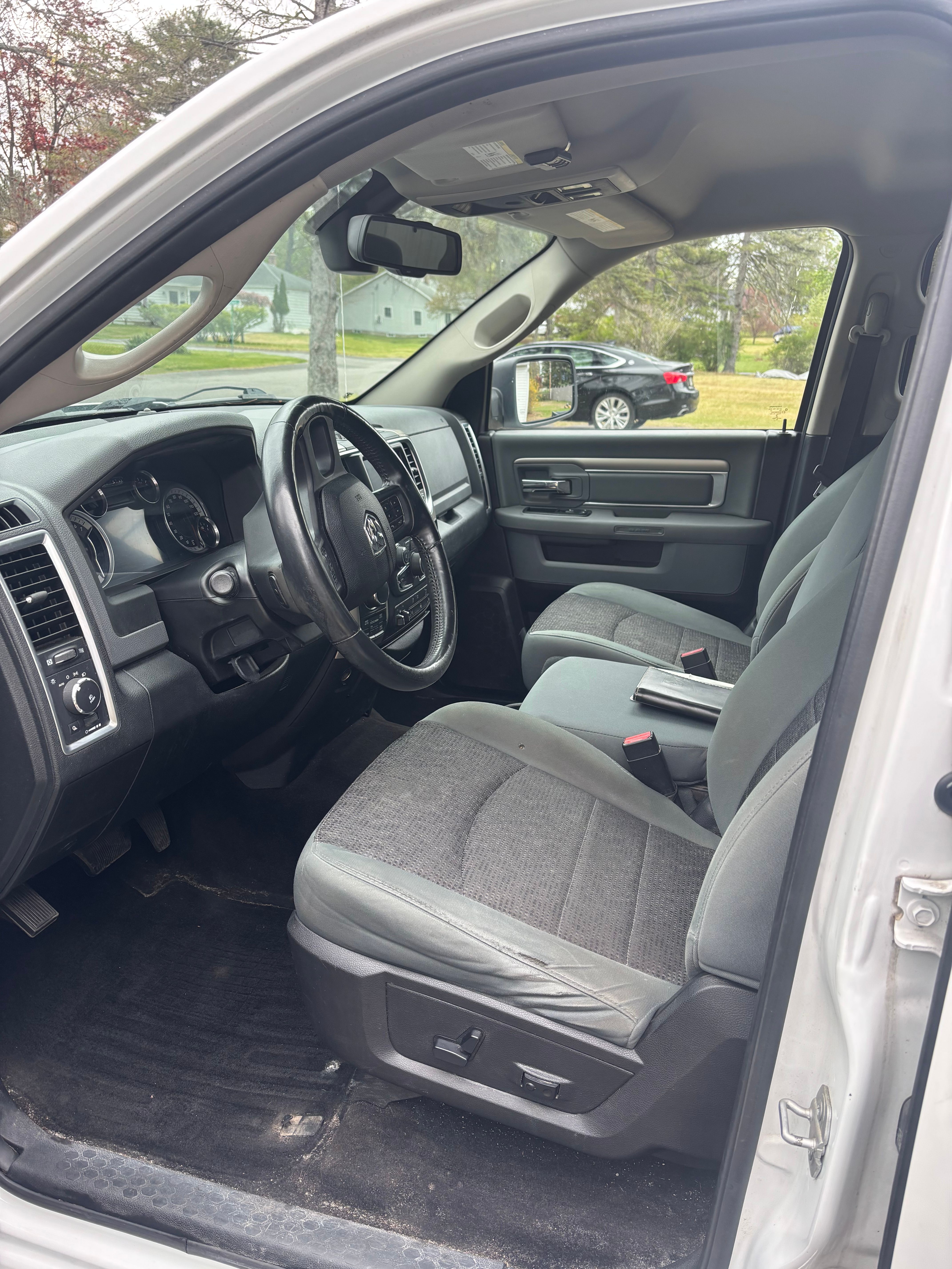 Used 2015 RAM 1500 Big Horn AWD/4WD image 22
