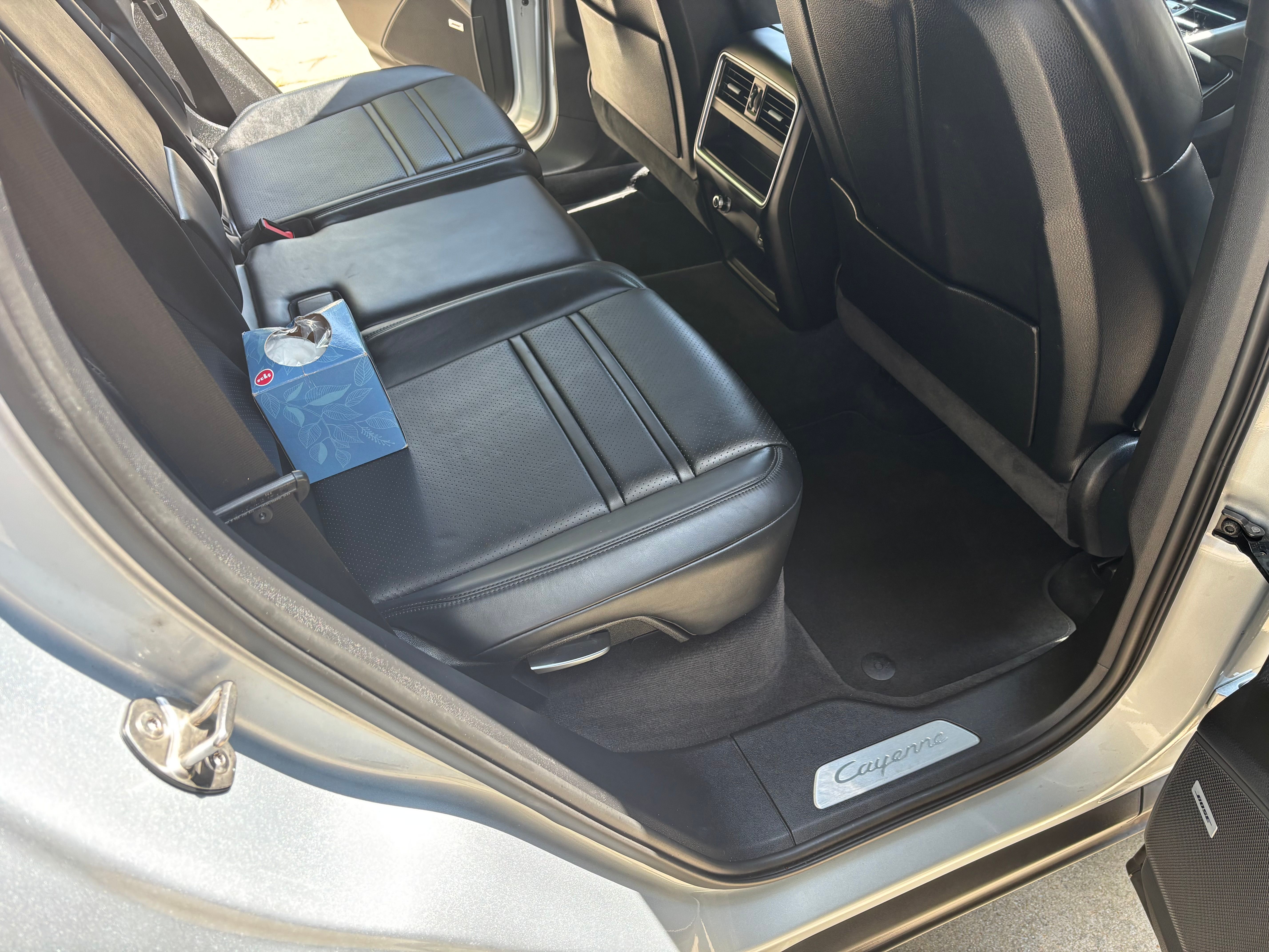 Used 2019 Porsche Cayenne AWD/4WD image 8