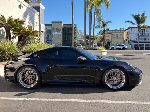 Used 2025 Porsche 911 Carrera S image 6