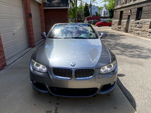 Used 2011 BMW 328i Convertible RWD image 4