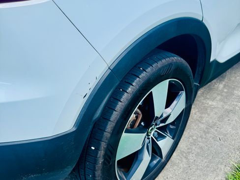 Used 2019 Volvo XC40 T5 Momentum AWD/4WD image 14