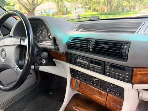 Used 1994 BMW 740i RWD image 10