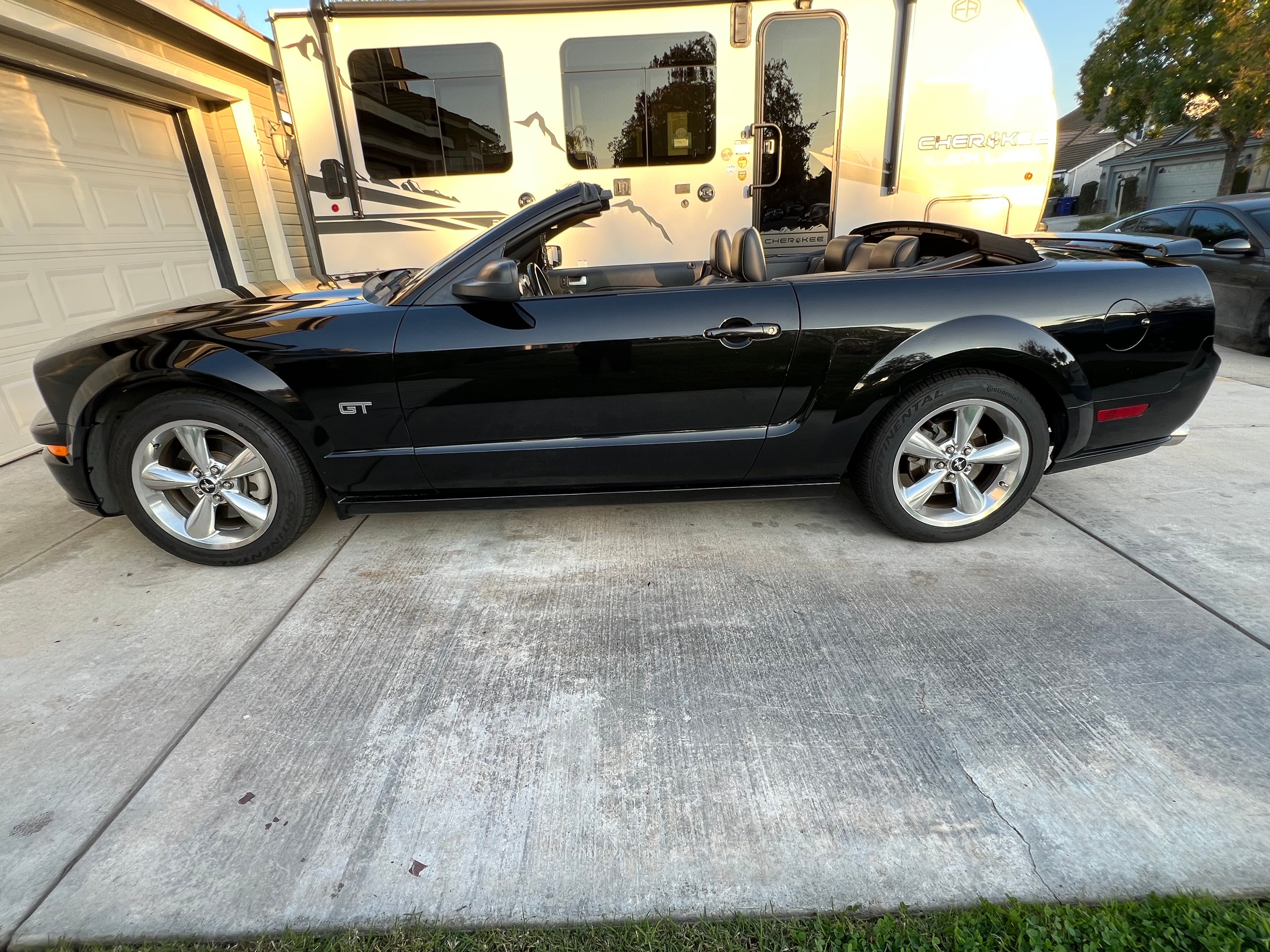 Used 2006 Ford Mustang GT Premium RWD image 6