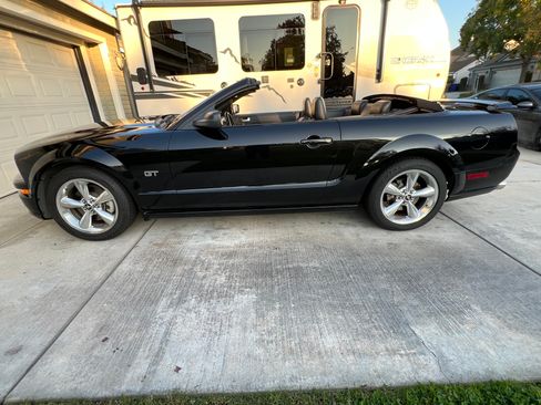 Used 2006 Ford Mustang GT Premium image 5